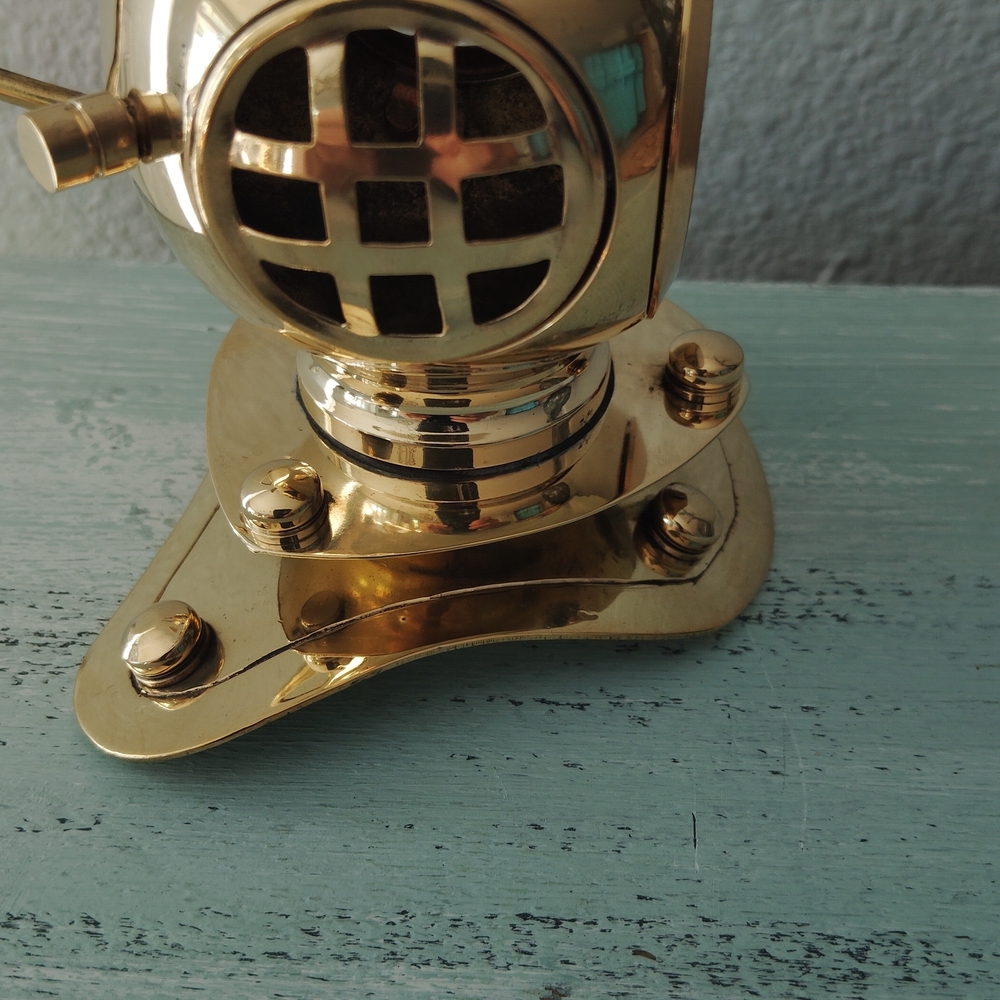 Invicta Gold Diving Helmet Clock - Picture 6 of 6
